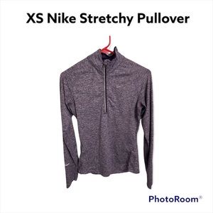 Stretchy slim fit pullover